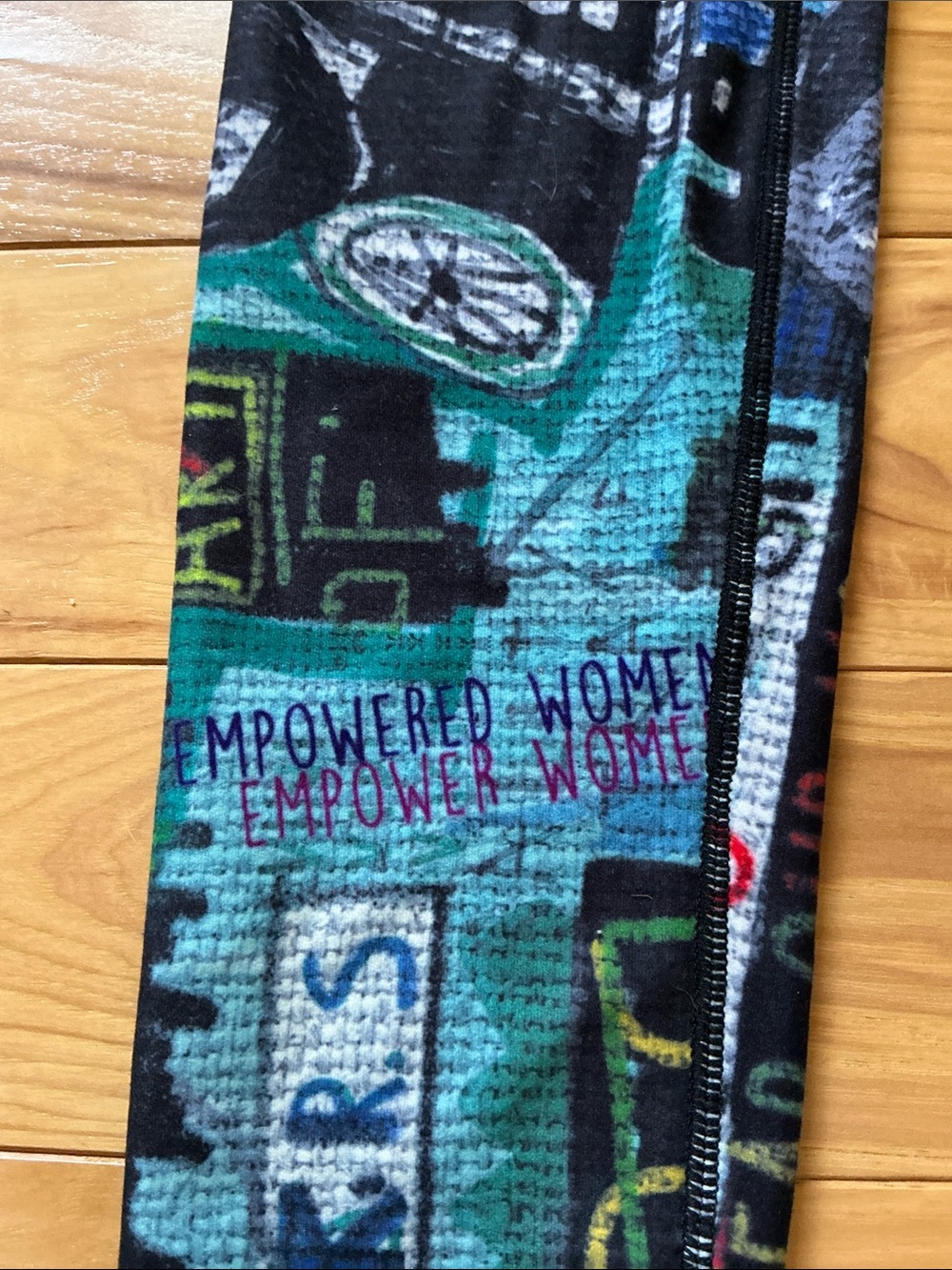 Niyama Sol Barefoot Leggings - Picture 8 of 11